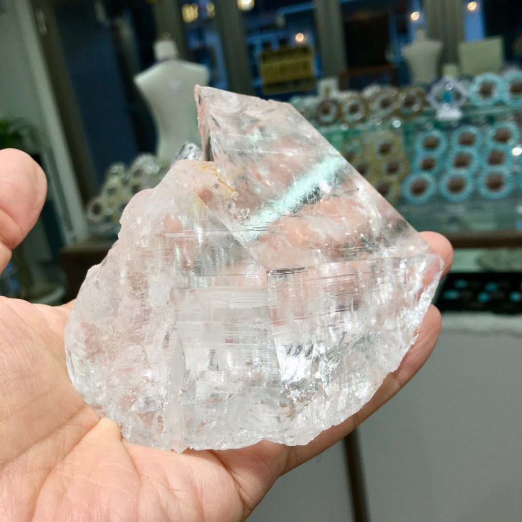 パールヴァティ渓谷産水晶の採掘（１） | premium stone gallery ブログ